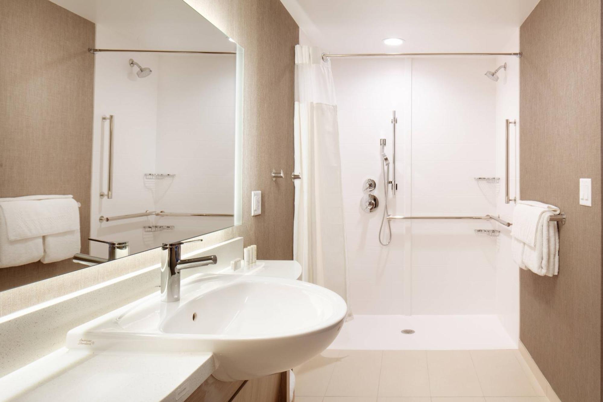 Springhill Suites By Marriott Ames Exterior foto